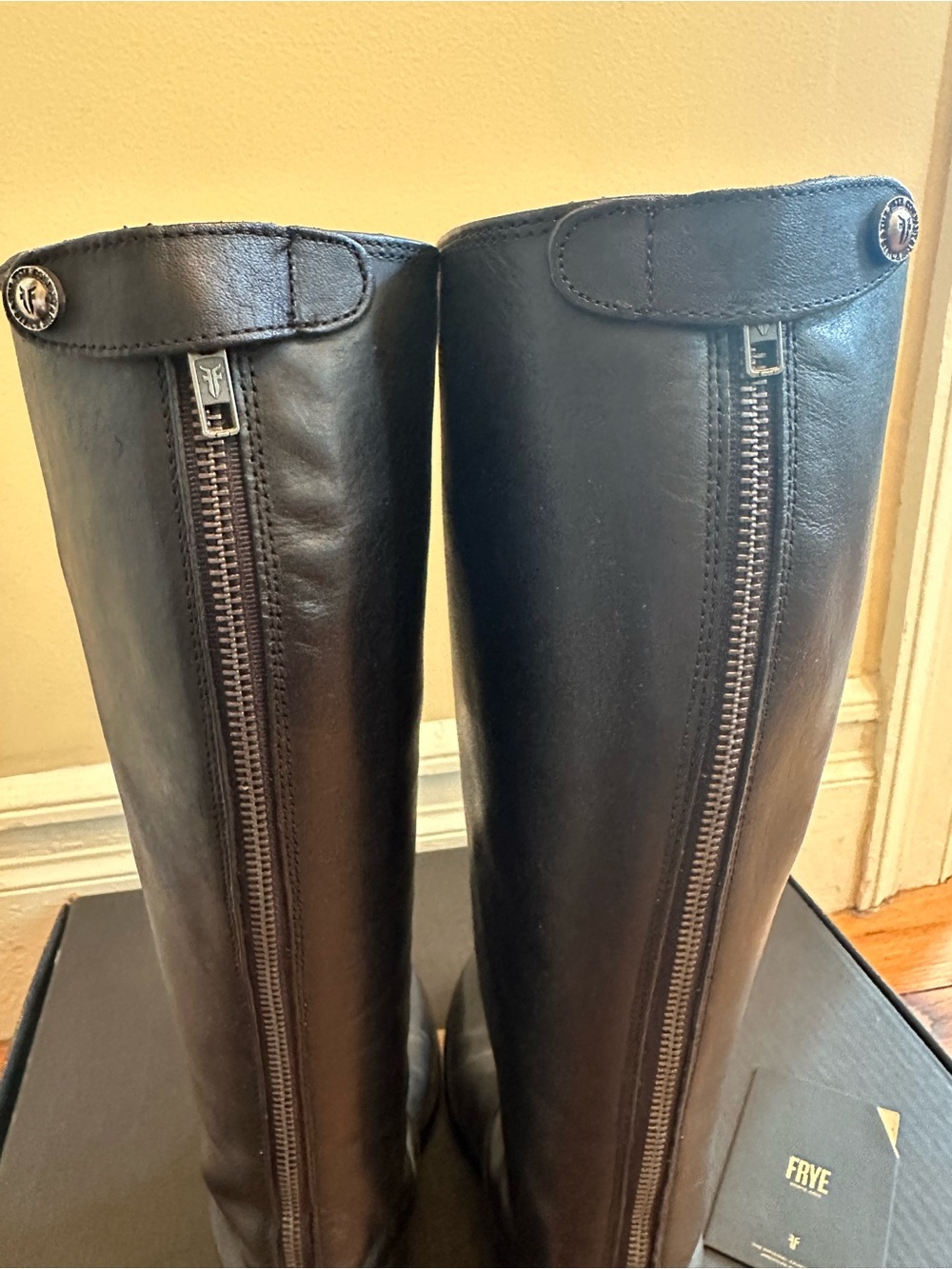 Frye Melissa Button Back Zip Black Leather Riding Boots Sz 8 Classic Tall Equest - Picture 9 of 14